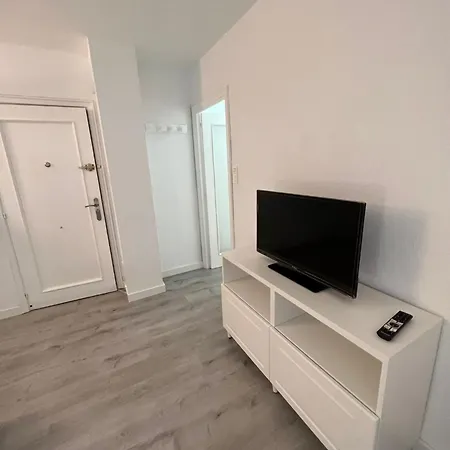 公寓 Apartamento 1 Dormitorio Cerca Hospitales 萨拉戈萨