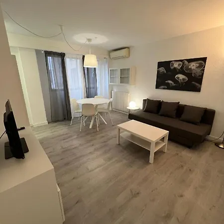 Apartamento 1 Dormitorio Cerca Hospitales 公寓